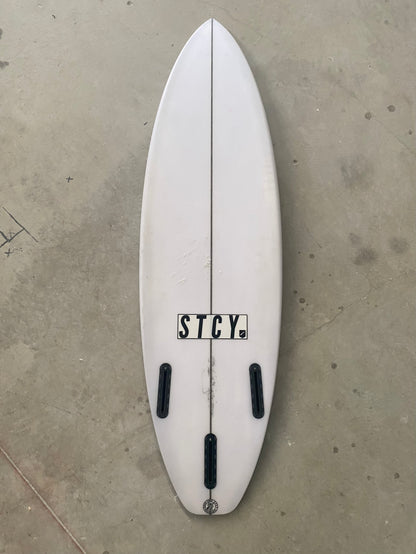 LONE WOLF GROM 5'1 X 16 1/16 X 2 1/16- 21L - Futures (882854)