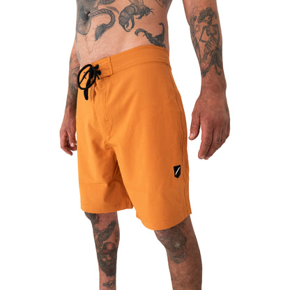 FOUNDATION BOARDSHORT / ADOBE