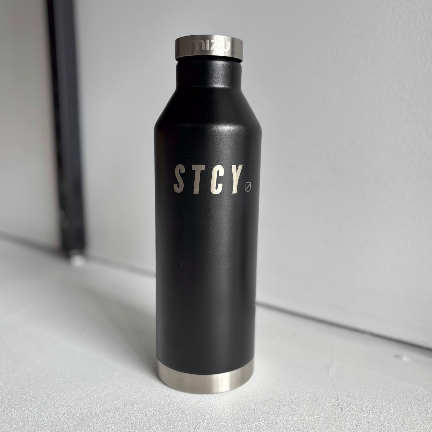 MIZU / STCY UNBLOCK V8 WATER BOTTLE