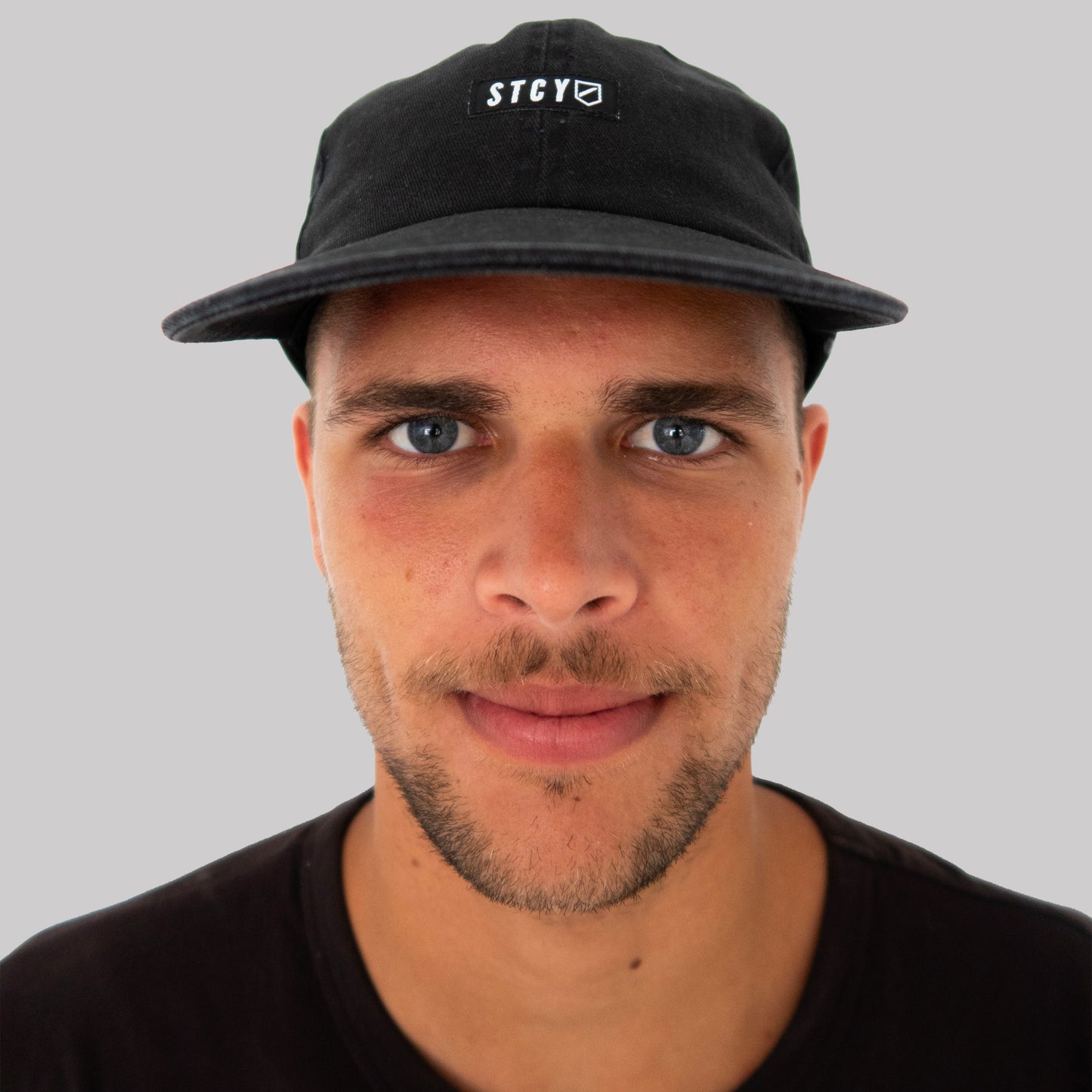 FOUNDATION SNAPBACK - BLACK