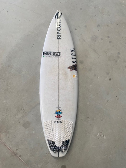 LONE WOLF 5'8 X 18 1/8 X 2 1/4- 23.8L - FCS II