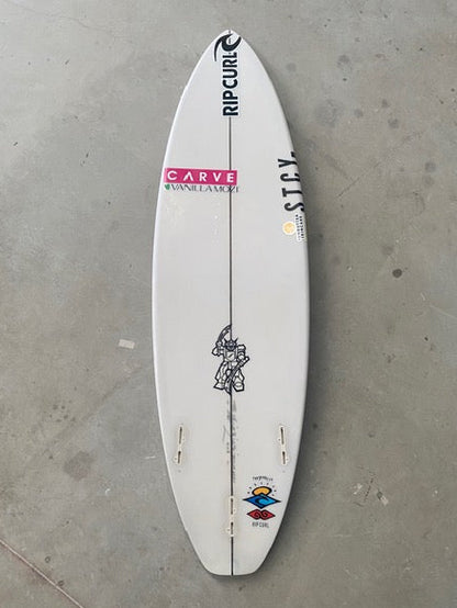 LONE WOLF 5'8 X 18 1/8 X 2 1/4- 23.8L - FCS II